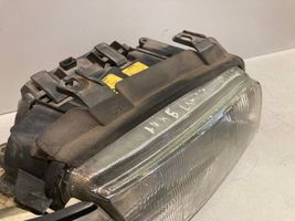 Audi A4 S4 B5 8D Lampa przednia 8D0941004