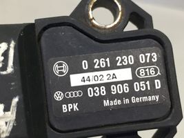 Audi A4 S4 B6 8E 8H Capteur de pression d'air 038906051D