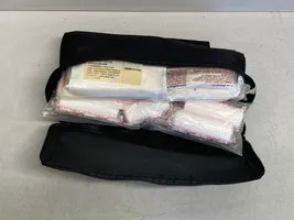 BMW X5 E70 First aid kit 