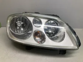 Volkswagen Touran I Lampa przednia 1T0941006R