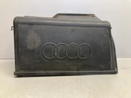 Audi 80 90 B3 Coperchio/tappo della scatola vassoio della batteria 893915437