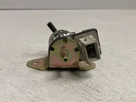 Ford Mondeo MK II Solenoidinis vožtuvas 93BW19496AB