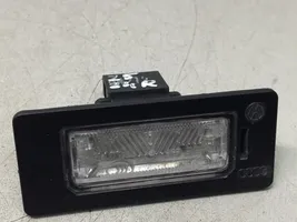 Skoda Yeti (5L) Lampa oświetlenia tylnej tablicy rejestracyjnej 8T0943021