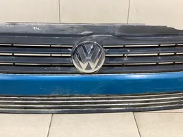 Volkswagen Transporter - Caravelle T4 Grotelės priekinės 701853653