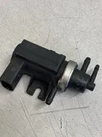 Audi A4 S4 B5 8D Solenoidinis vožtuvas 1J0906627