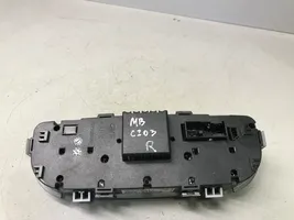 Mercedes-Benz C W203 Climate control unit A2038300785