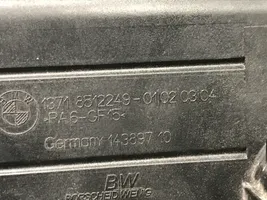 BMW 5 F10 F11 Rezonator / Dolot powietrza 13718512249