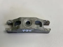 Volkswagen Golf VI Fuel Injector clamp holder 03L216