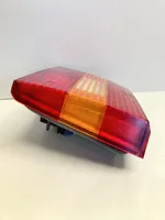 Volkswagen PASSAT B4 Lampy tylnej klapy bagażnika 3A9945107