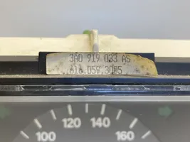 Volkswagen PASSAT B4 Speedometer (instrument cluster) 3A0919033AS