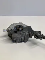 Audi A4 S4 B7 8E 8H Alipainepumppu 038145209M