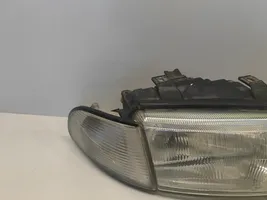 Audi A4 S4 B5 8D Lampa przednia 