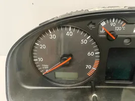Volkswagen PASSAT B5 Compteur de vitesse tableau de bord 3B0919890J