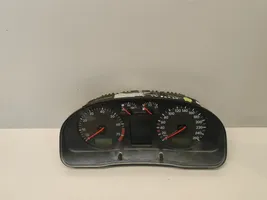 Volkswagen PASSAT B5 Compteur de vitesse tableau de bord 3B0919890J