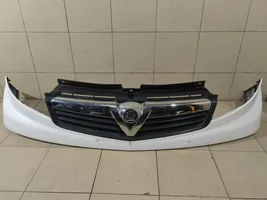 Opel Vivaro Верхняя решётка 623100248R