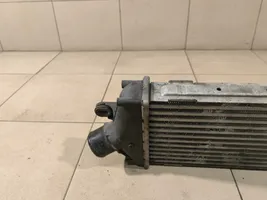 Opel Vivaro Chłodnica powietrza doładowującego / Intercooler 988650B