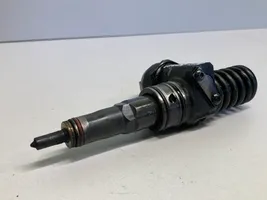 Audi A4 S4 B7 8E 8H Fuel injector 038130073BJ