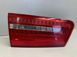 Audi A6 C7 Lampy tylnej klapy bagażnika 4G9945093B