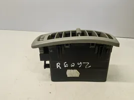 Renault Trafic II (X83) Kojelaudan sivutuuletussuuttimen kehys R6136S150