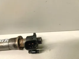 Opel Vivaro Injecteur de carburant 0445115007