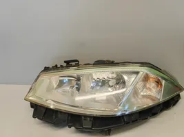 Renault Megane II Lampa przednia 