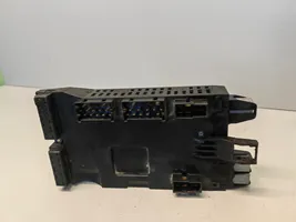 Mercedes-Benz Sprinter W901 W902 W903 W904 Module de fusibles A9015400150