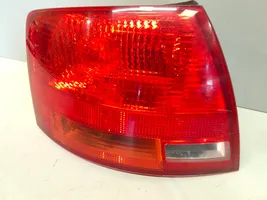 Audi A4 S4 B7 8E 8H Luci posteriori 8E9945095E