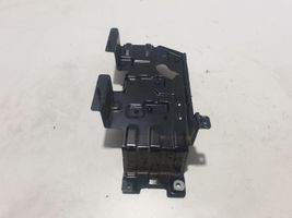 Volvo C30 Äänenvahvistimen kiinnike 31210089