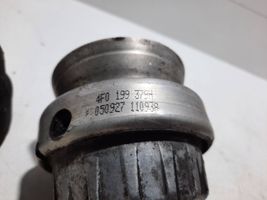 Audi A6 S6 C6 4F Wspornik / Mocowanie silnika 4F0199379H