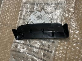 Volkswagen Tiguan Galinio žibinto detalė 5N0945310A