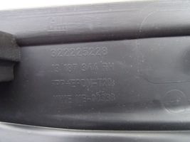 Opel Zafira B Couvercle de boîte à gants 13187344