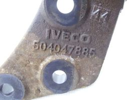 Iveco EuroCargo Support, suspension du moteur 504047885