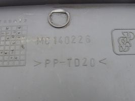 Mitsubishi Canter Inne części wnętrza samochodu MC140226