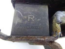 Mitsubishi Pajero Supporto della scatola del cambio MR198012