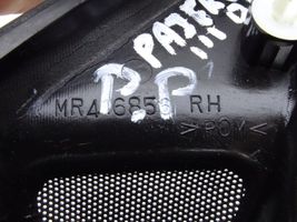 Mitsubishi Pajero Etuoven sähköisen sivupeilin osa MR416856