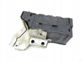 Renault Master II Support boîte de batterie 8200167009