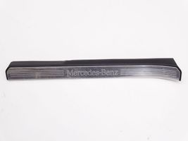 Mercedes-Benz S W116 Rivestimento del sottoporta delle minigonne laterali A2216800135