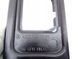 Mercedes-Benz C W203 Pagrindinis apdailos skydas A2037430093