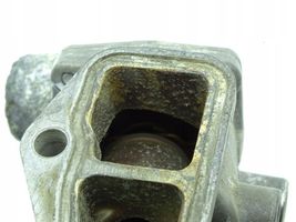 Opel Corsa B Termostaatin kotelo 90412717       