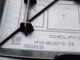 Opel Corsa D Coperchio scatola dei fusibili 13246936