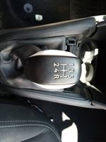 Peugeot 208 Commutateur / bouton de changement de vitesse 