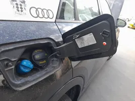 Audi Q2 - Sportello del serbatoio del carburante 