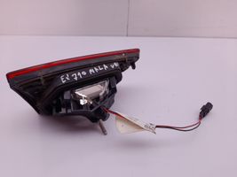 Renault Clio IV Lampy tylnej klapy bagażnika 