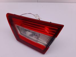 Renault Clio IV Lampy tylnej klapy bagażnika 