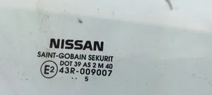 Nissan Leaf I (ZE0) Vitre de fenêtre porte avant (4 portes) 