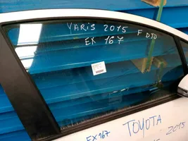 Toyota Yaris Szyba drzwi przednich 