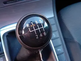 Volkswagen PASSAT B7 Gear shift switch/knob 