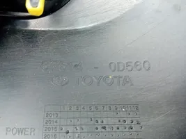 Toyota Yaris Moldura del tarjetero de la puerta trasera 