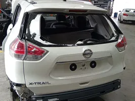 Nissan X-Trail T32 Tylna klapa bagażnika 