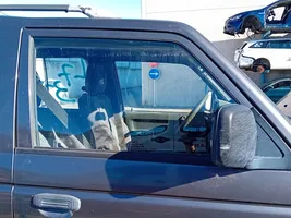 Mitsubishi Pajero Front door window glass four-door 